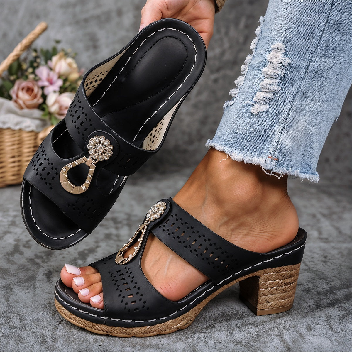 Joan – Eleganckie Ortopedyczne Sandały z Ozdobnym Obcasem i Maksymalną Wygodą