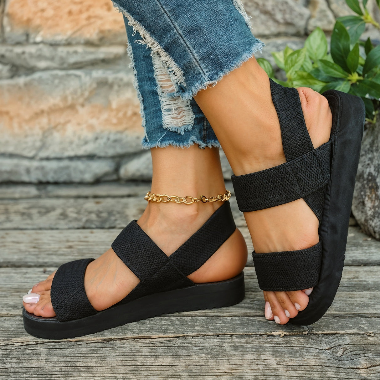 Rochelle – Niezwykle Wygodne Ortopedyczne Sandały Wsuwane z Krzyżującymi się Paskami