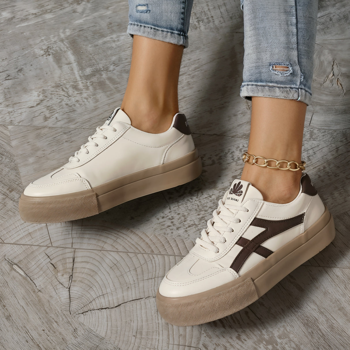 Claudia – Niezwykle Wygodne Ortopedyczne Sneakersy Damskie z Amortyzującą Podeszwą