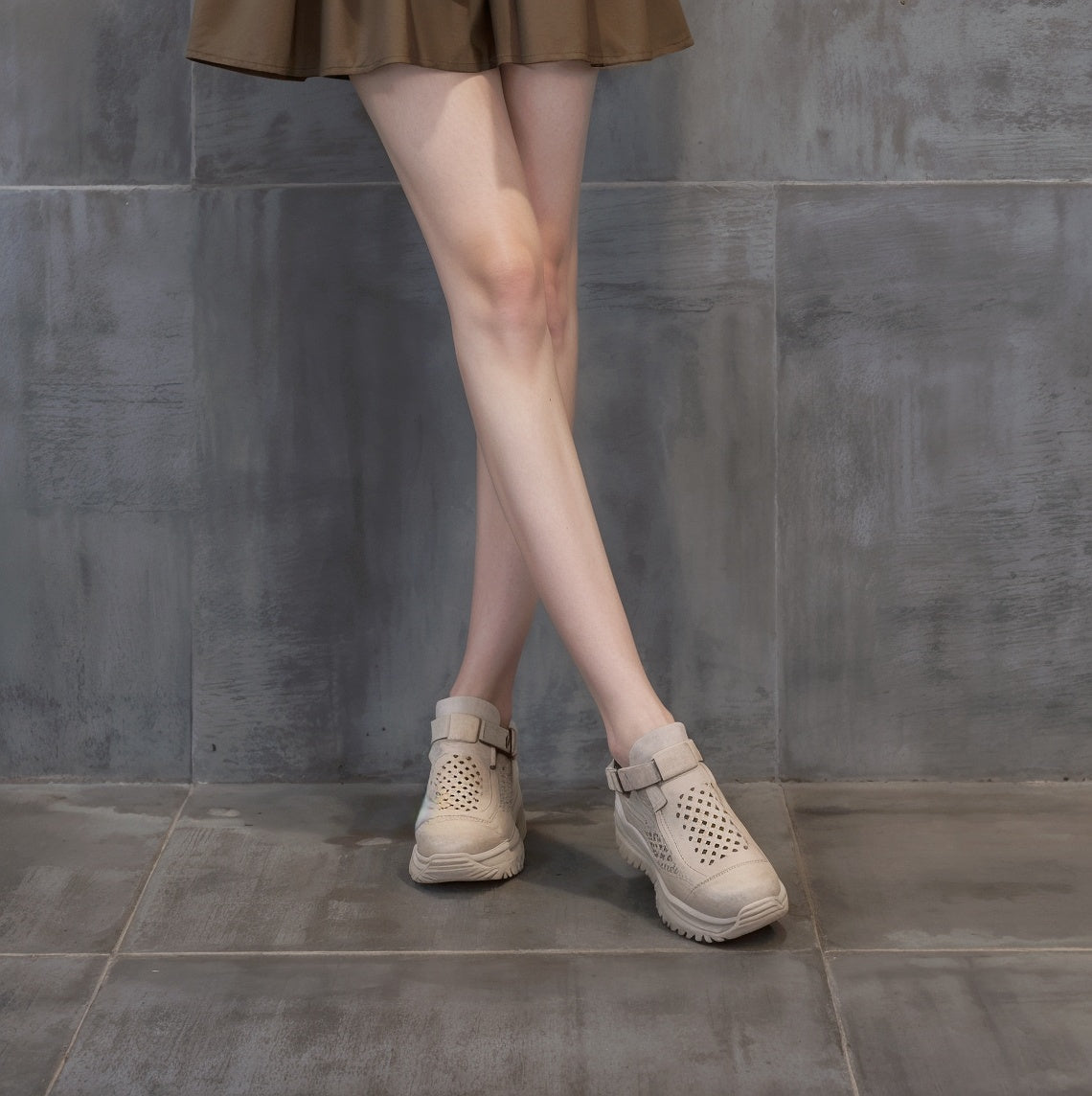 Elena – Niezwykle Wygodne Ortopedyczne Buty z Ażurową Cholewką i Grubą Podeszwą