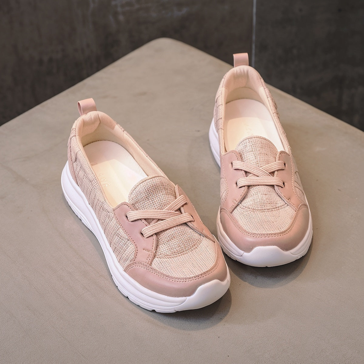 Grace – Superwygodne Ortopedyczne Buty Wsuwane z Podparciem Łuku Stopy