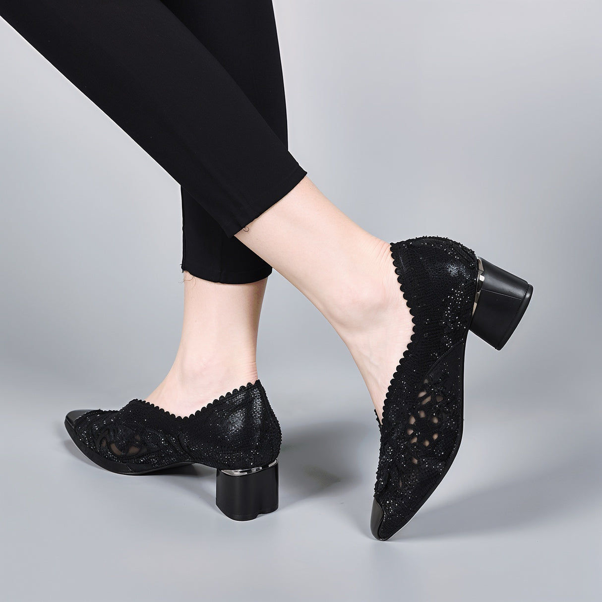 Agatha – Ortopedyczne Błyszczące Czółenka z Siateczką i Kryształkami