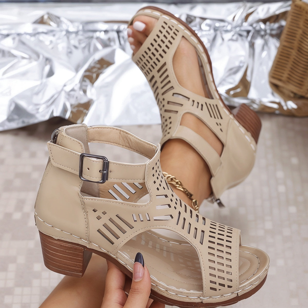 Jolia – Ortopedyczne Sandały Na Obcasie Dla Kobiet